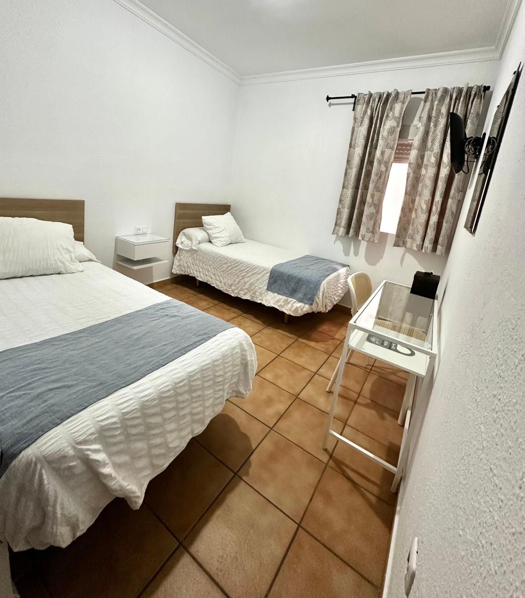 Hostal Mellizo Lebrija Eksteriør bilde